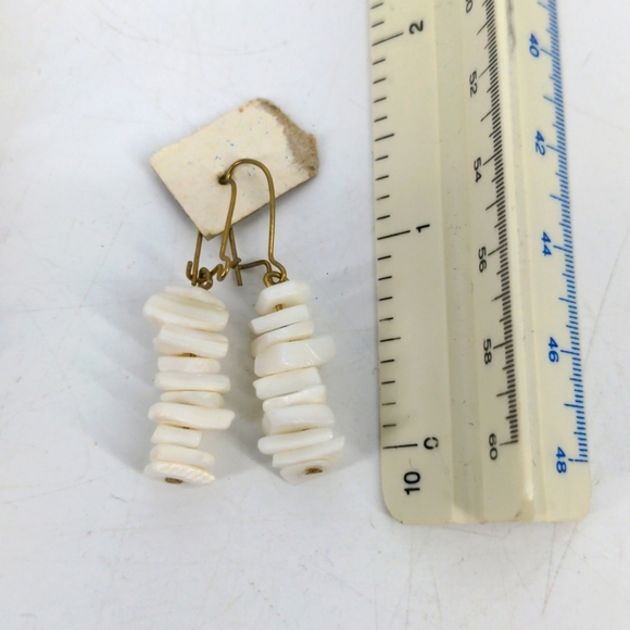 VTG Beach Style Pink White Puka Pukka Shell Necklace + Dangling Earrings Set - Picture 2 of 3